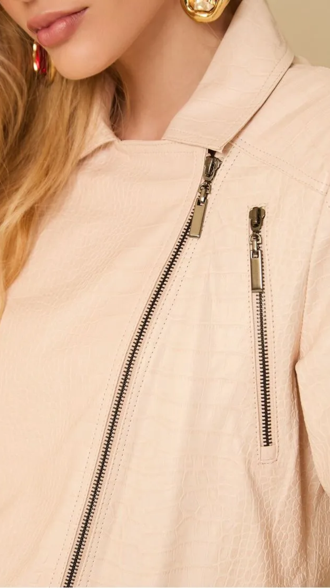 Jaqueta de Couro Croco Rosa Pétala