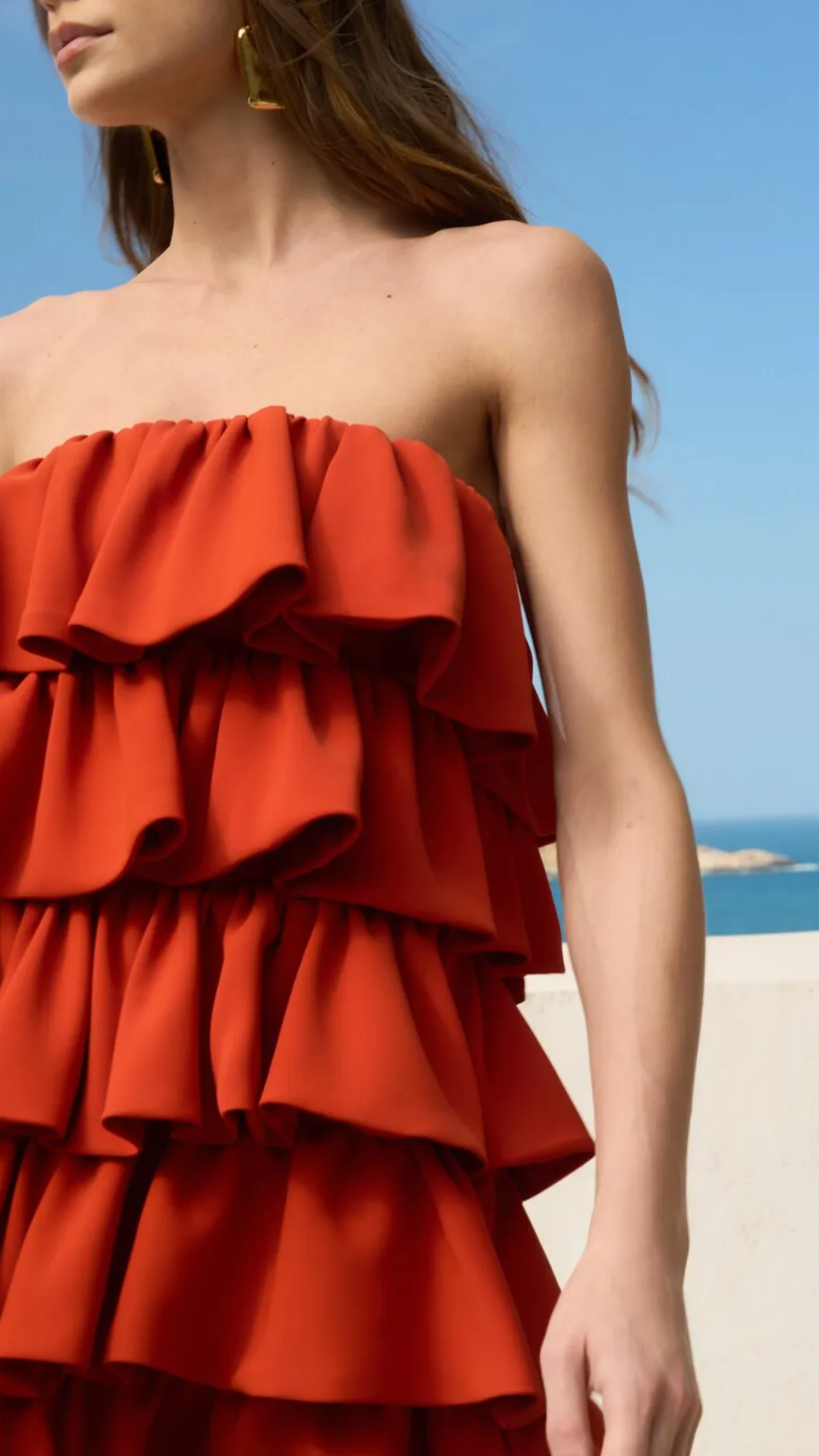 Vestido Curto Terracota com Babados