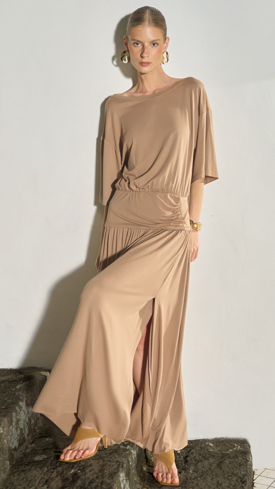 Vestido Longo de Malha Drapeado Bege