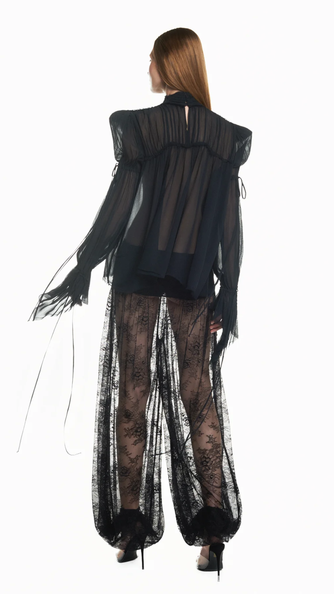 Bata Manga Longa Pala Drapeada Chiffon Preto