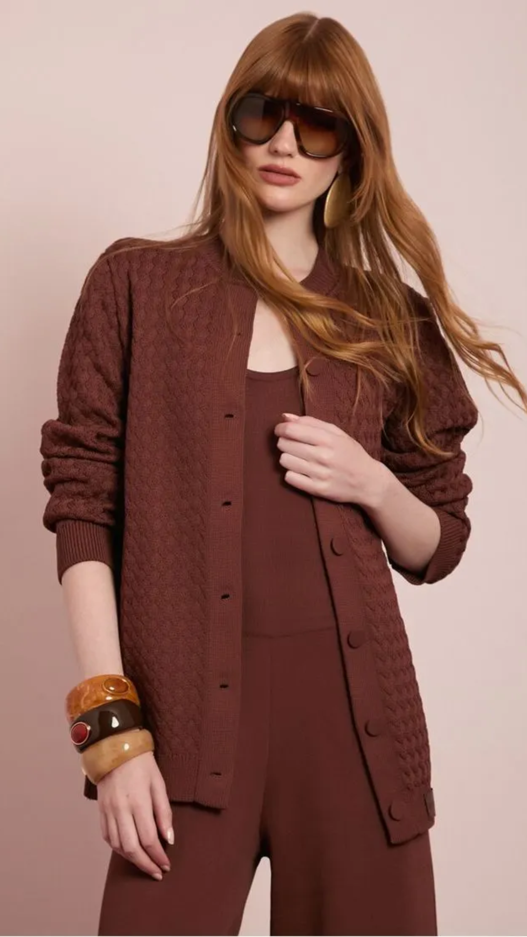 Conjunto Marrom de Tricot Macacão e Casaqueto