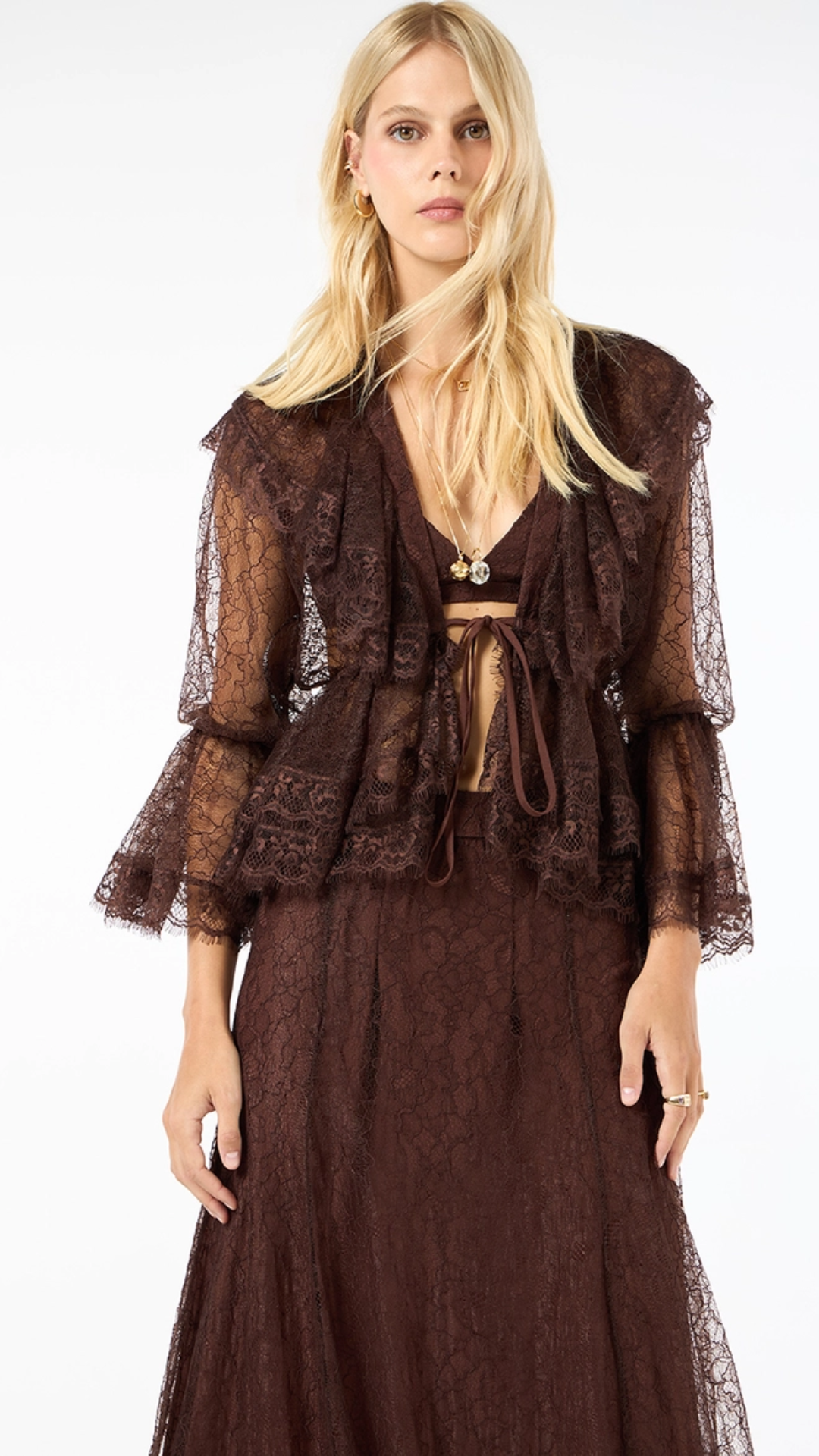 Blusa Renda Babados Marrom Netherla