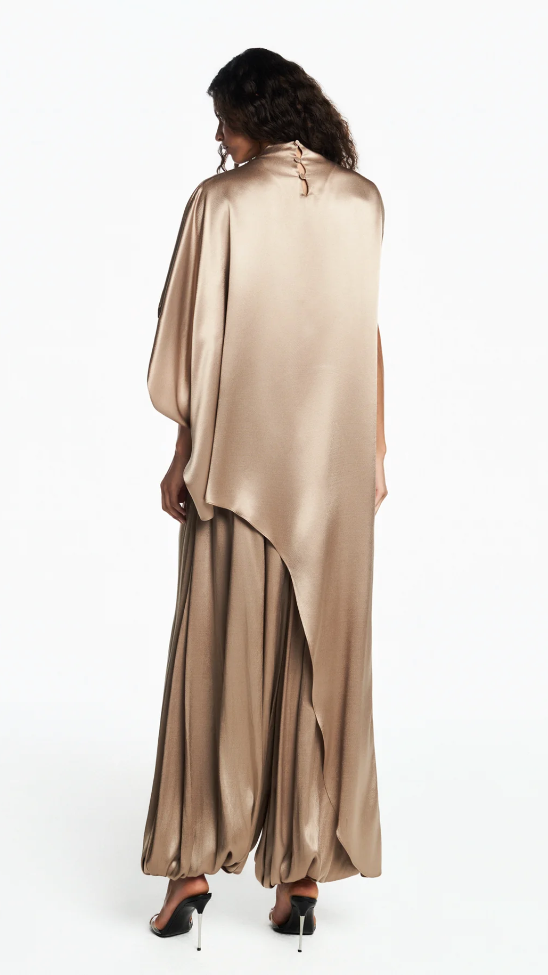 Blusa Kaftan Assimétrica Cetim Bege