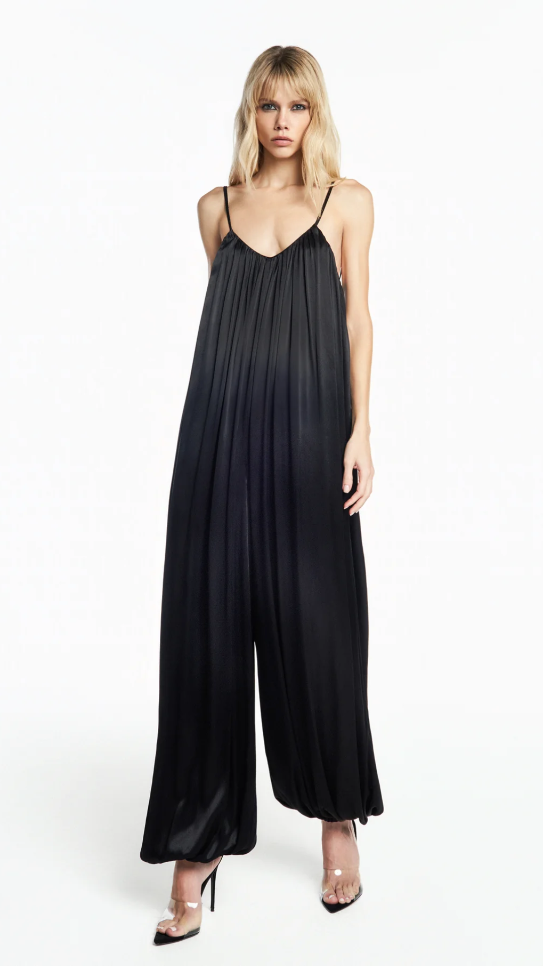 Macacão Alça Elástico Barra Cetim Preto