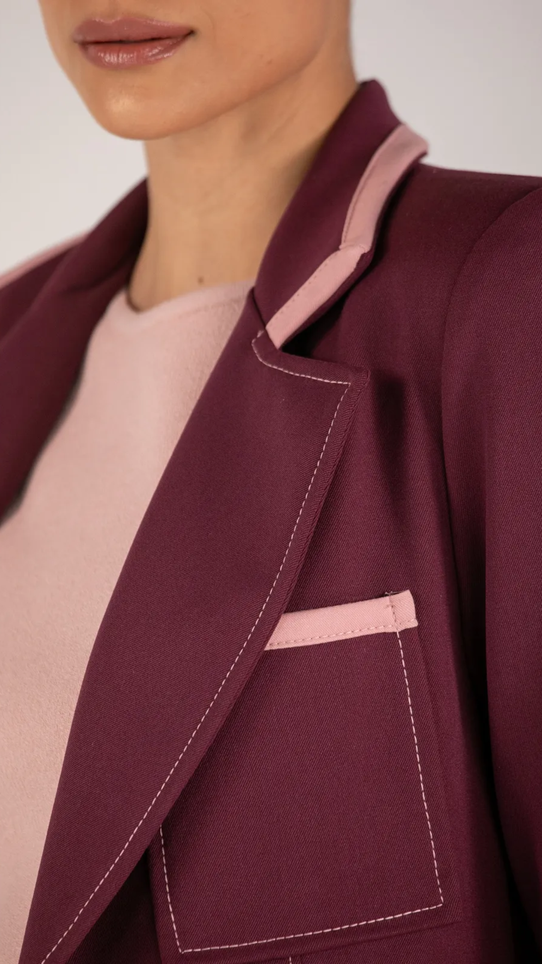 Conjunto Blazer Bicolor Pespontado e Short Vinho
