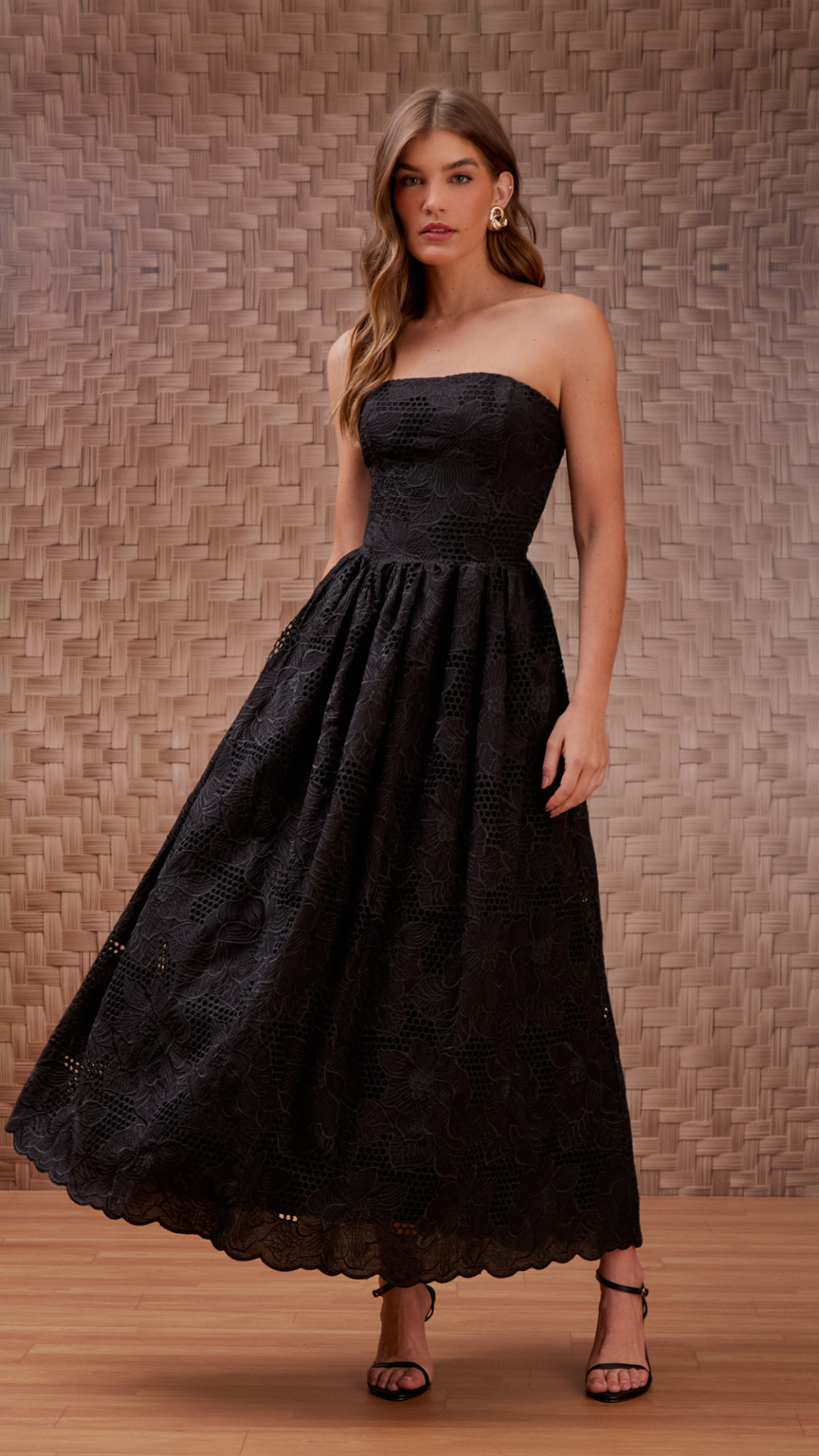 Vestido Guipure Garden Sem Alça Preto
