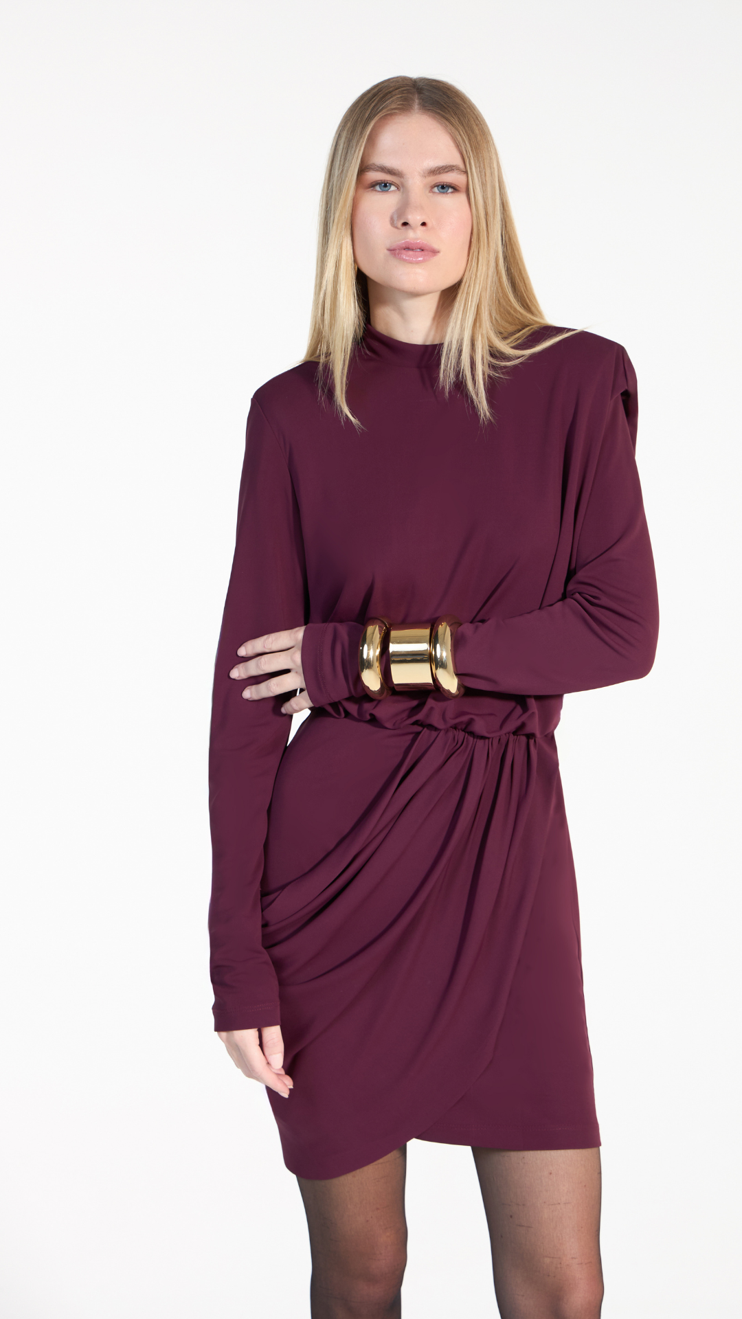 Vestido Curto Drapeado Bordô Date