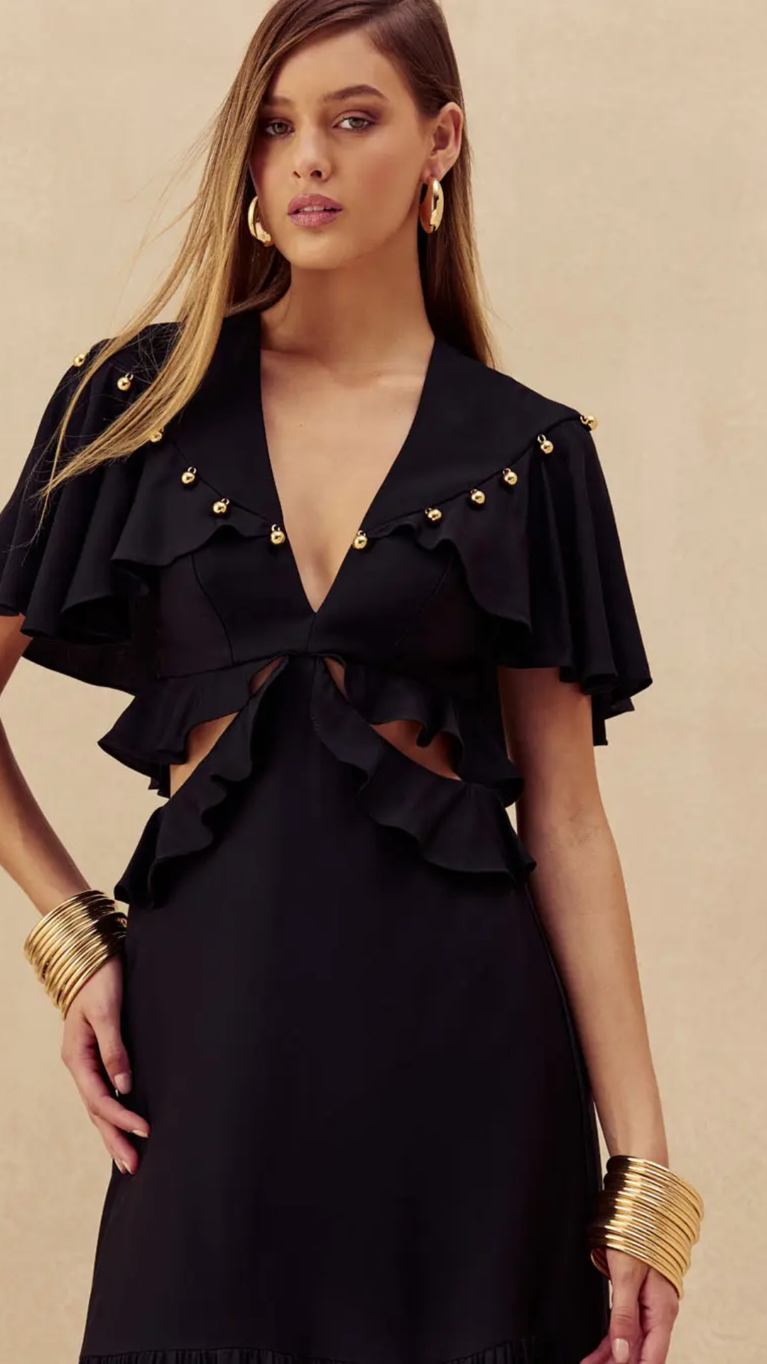 Vestido Cut Out Babados Preto