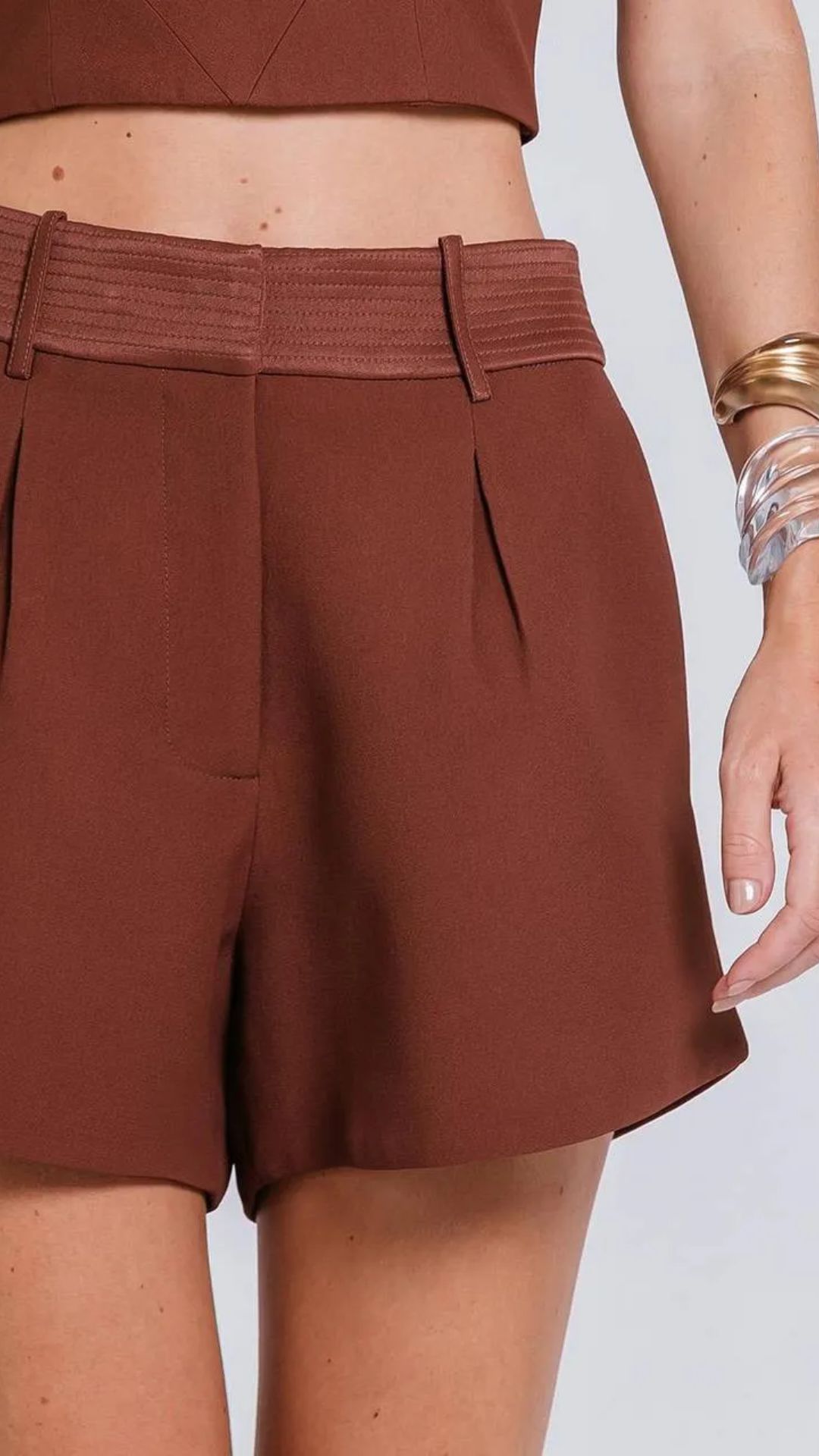 Short Íris Hera