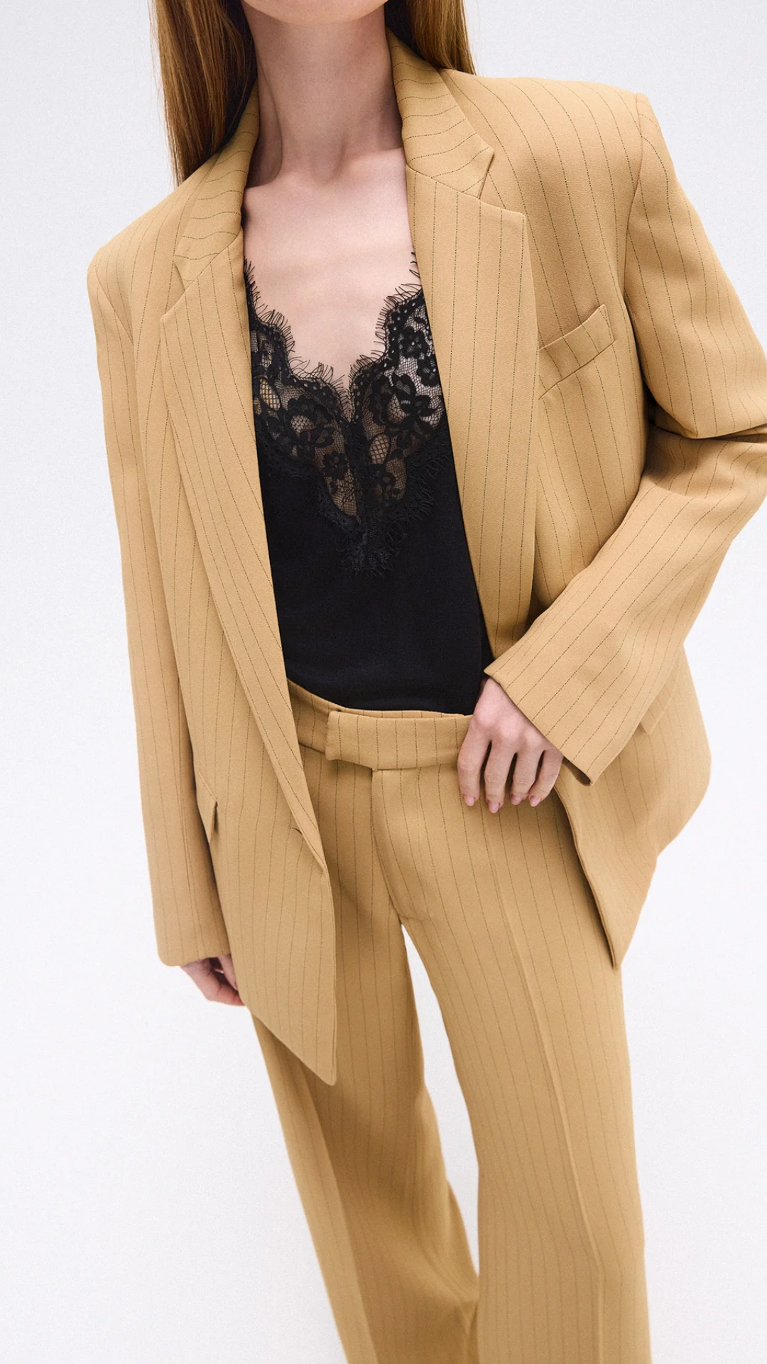 Blazer Alfaiataria Risca de Giz Caramelo