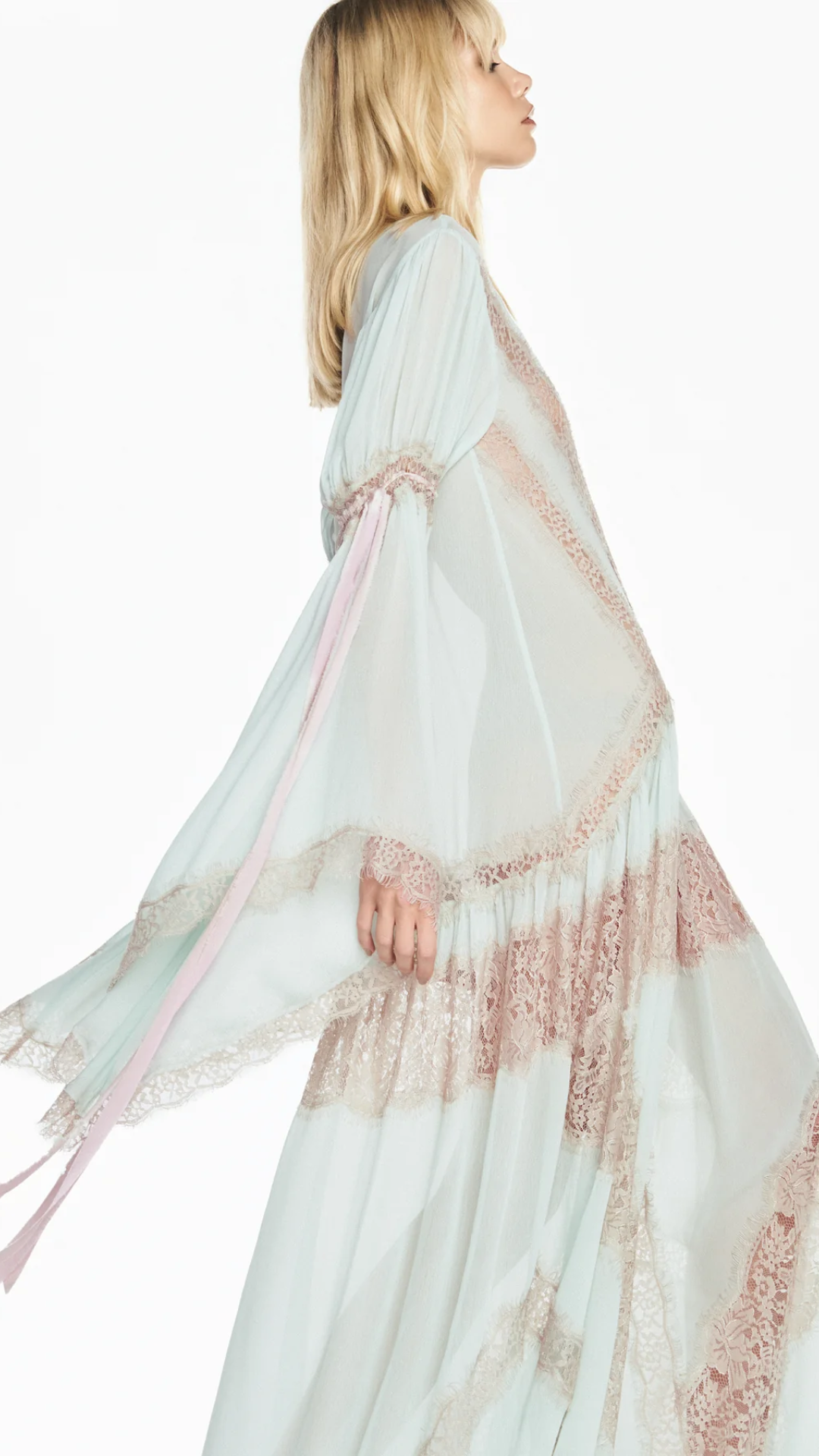 Vestido Longo Manga Longa Chiffon Verde com Renda Bege