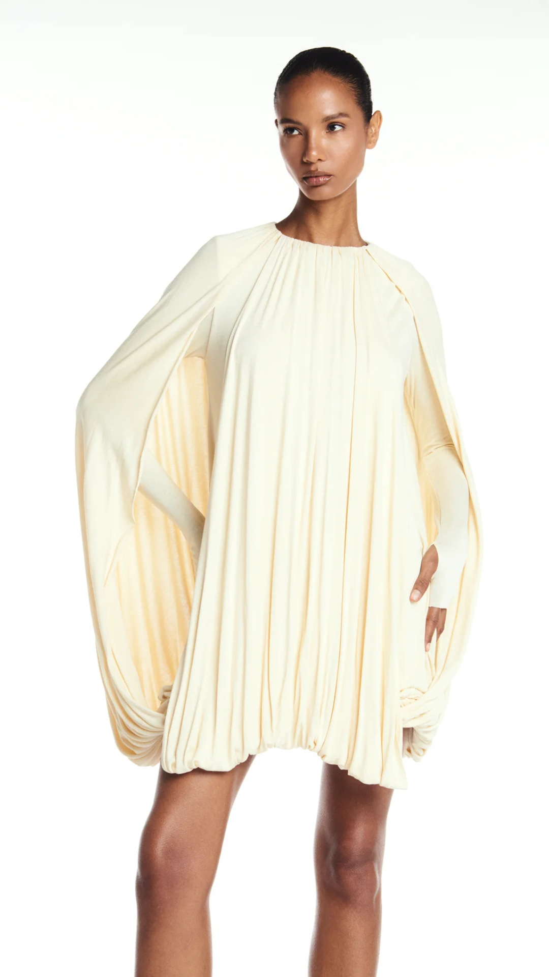 Vestido Curto Amplo Balonê Manteiga