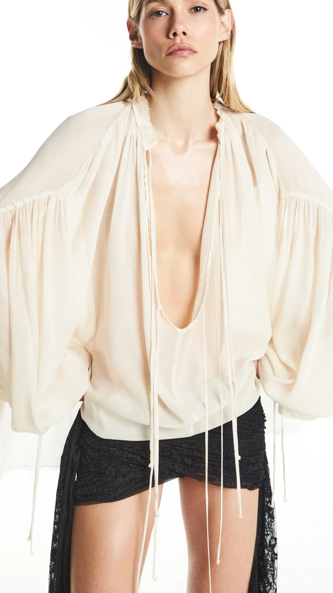 Bata Ampla Georgete Tinturada Bege