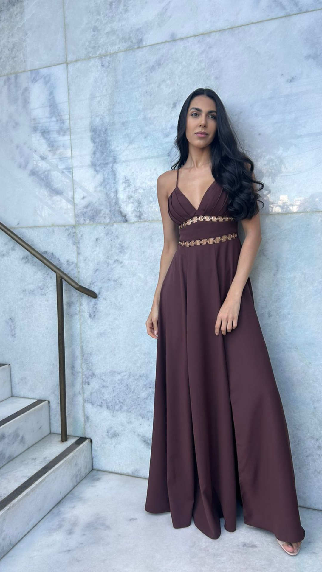 Vestido Midi Argolas Marrom Roccia