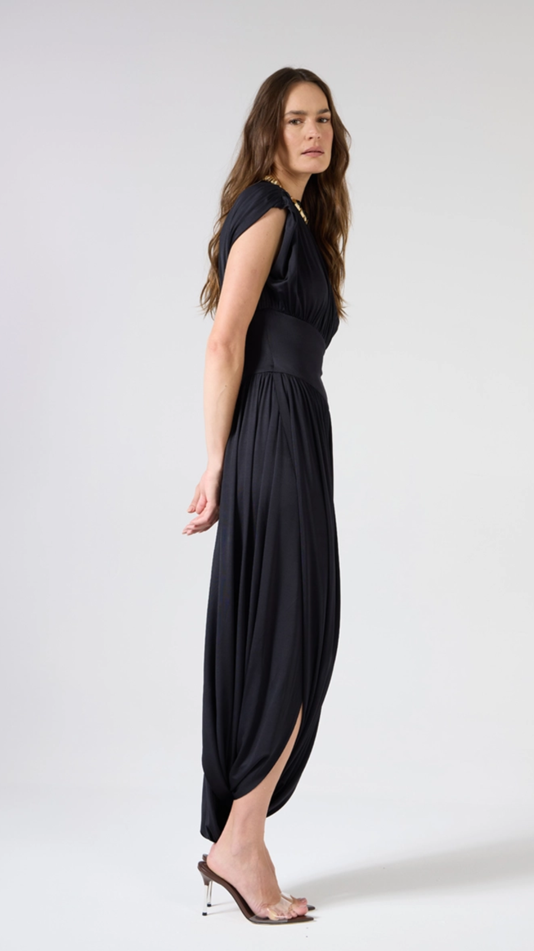 Macacão Acinturado Preto