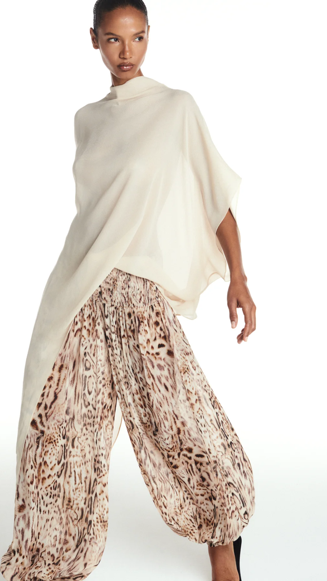 Blusa Kaftan Assimétrica Georgete Manteiga