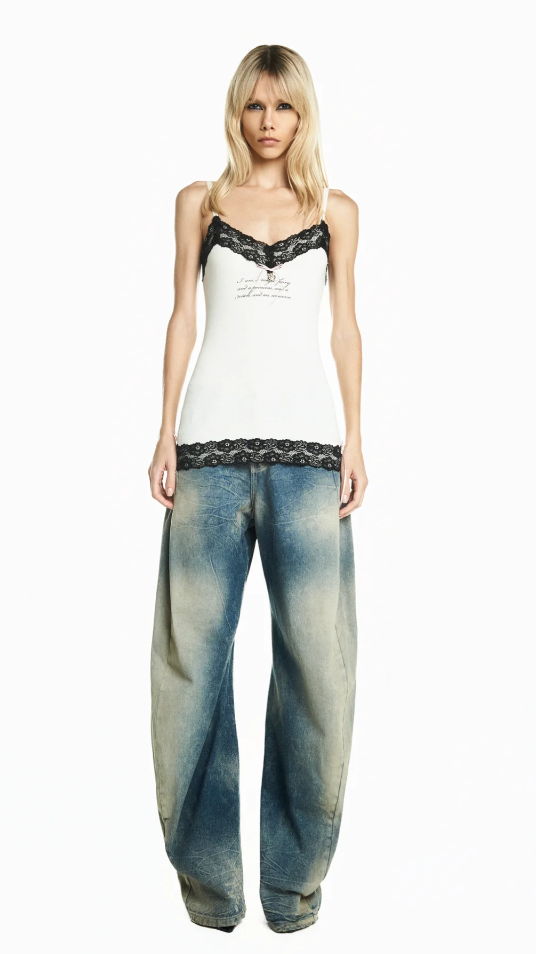 Regata Malha Off White Renda Preta Magic Fairy