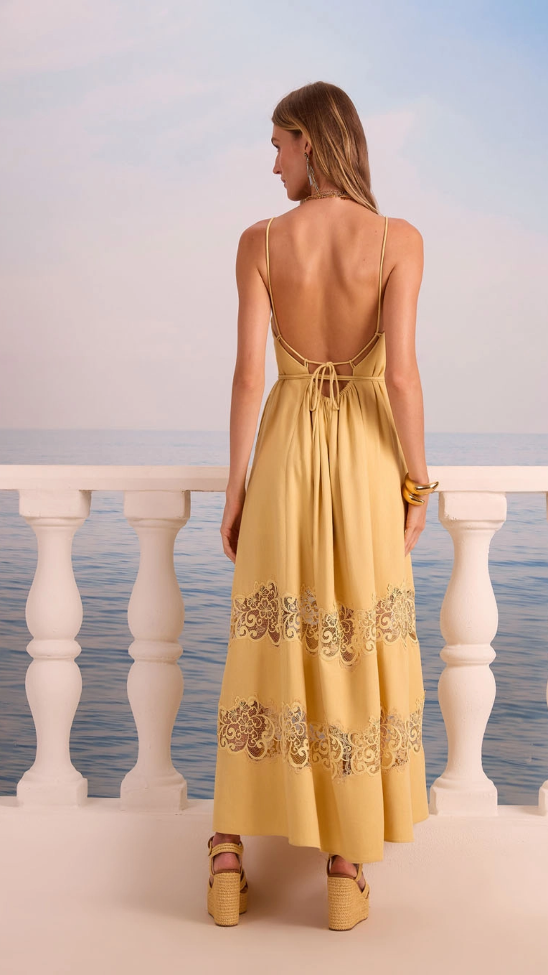 Vestido Maxi Midi Detalhe Renda Amarelo Honey Comb