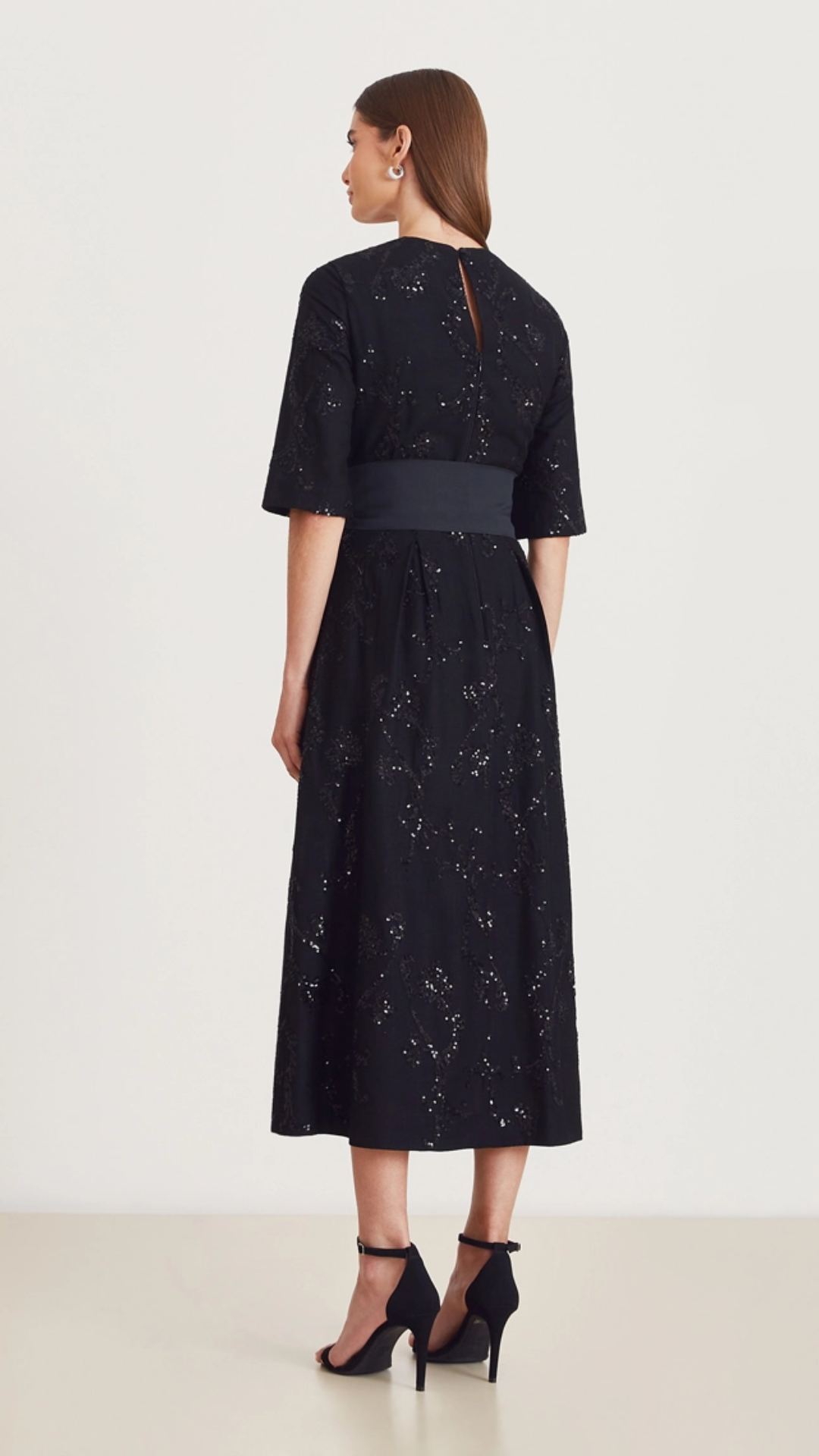Vestido Midi Lavi Preto