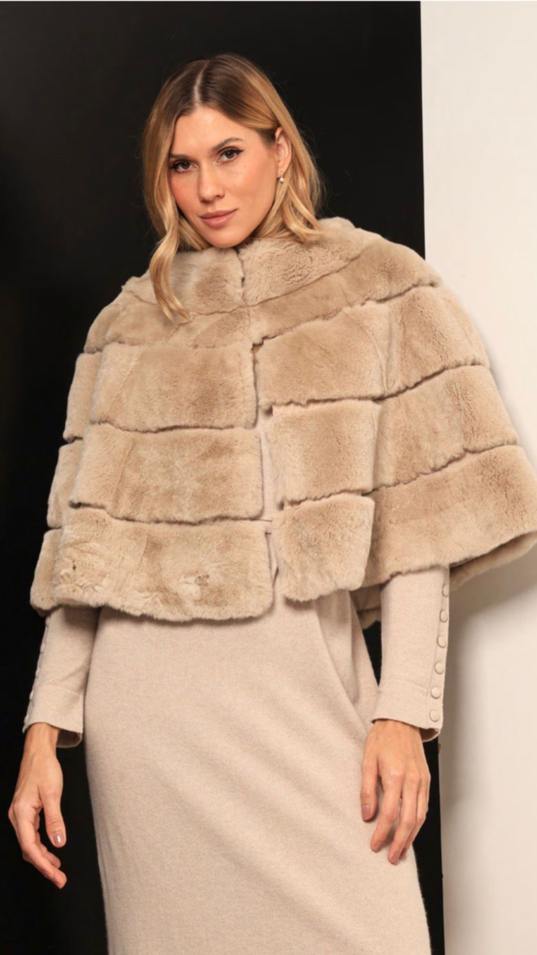 Capa Pele Glam Ajuste Gola Semolina