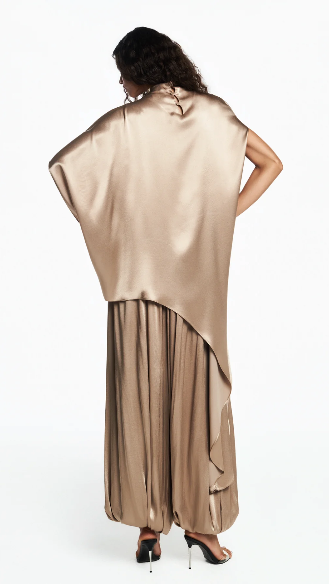 Blusa Kaftan Assimétrica Cetim Bege