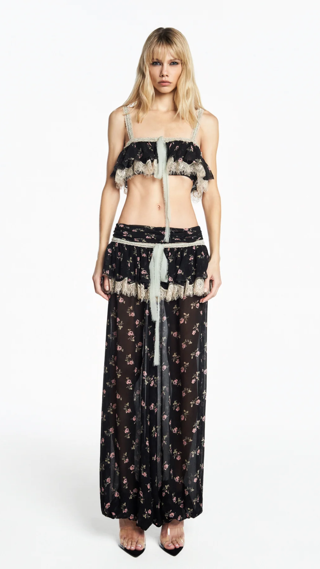 Calça Elástico Barra Chiffon Floral Preto com Renda