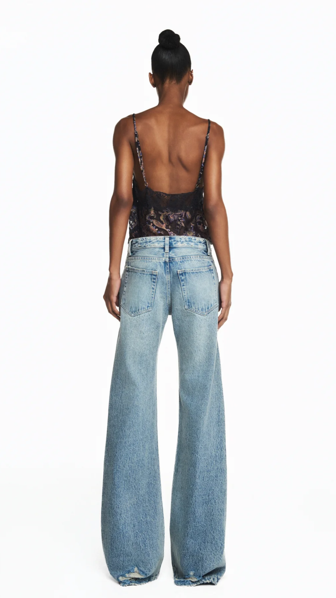 Calça Jeans Flare Rasgos Cintura Baixa Costura Lateral