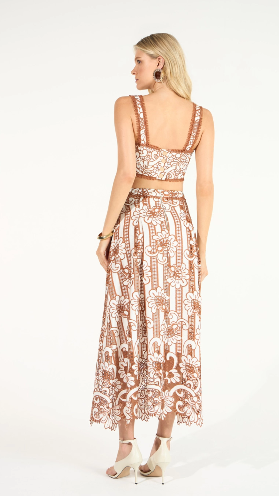 Conjunto Top e Saia Midi Evasê Off/Marrom