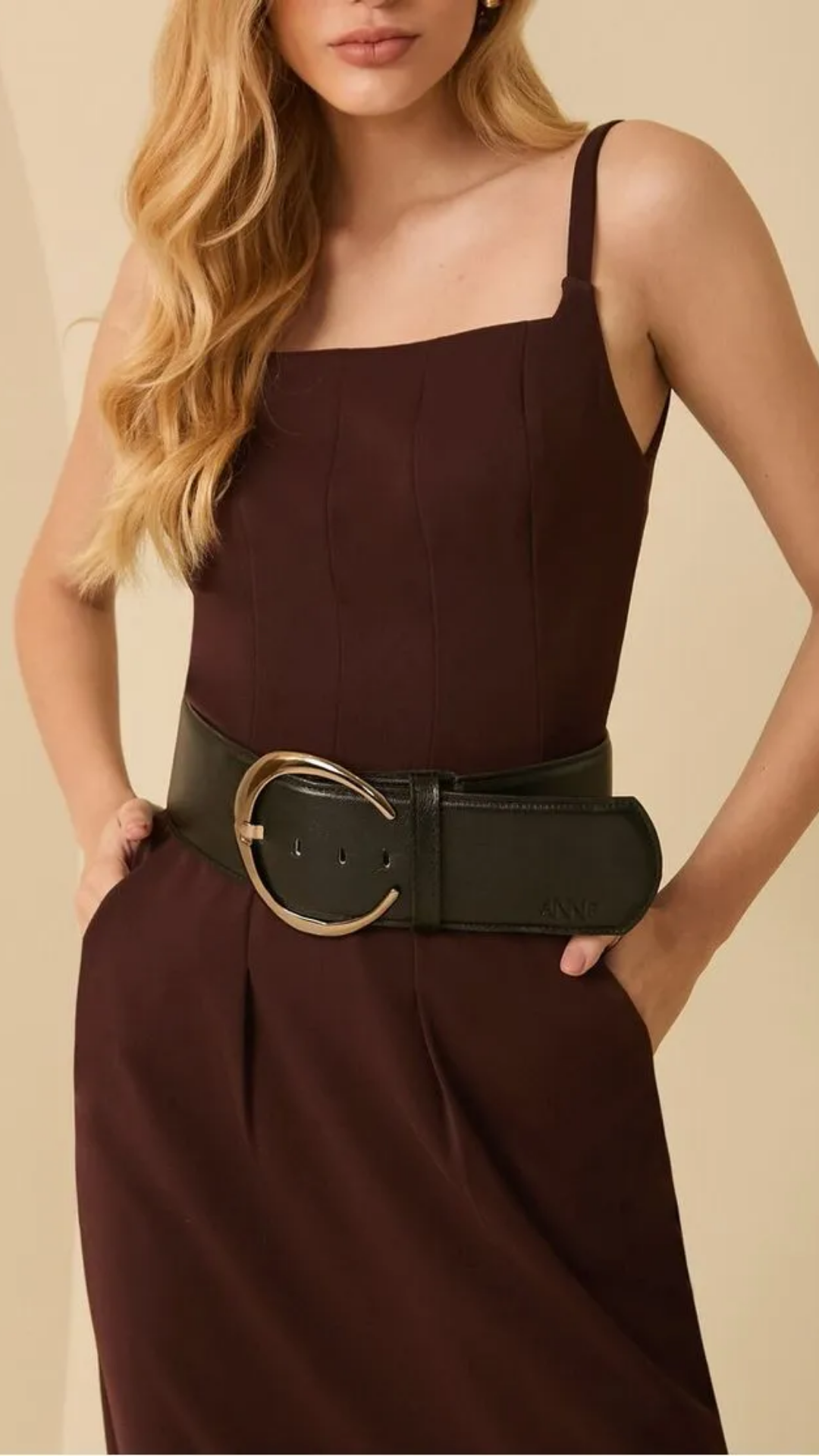 Cinto Preto com Fivela Redonda