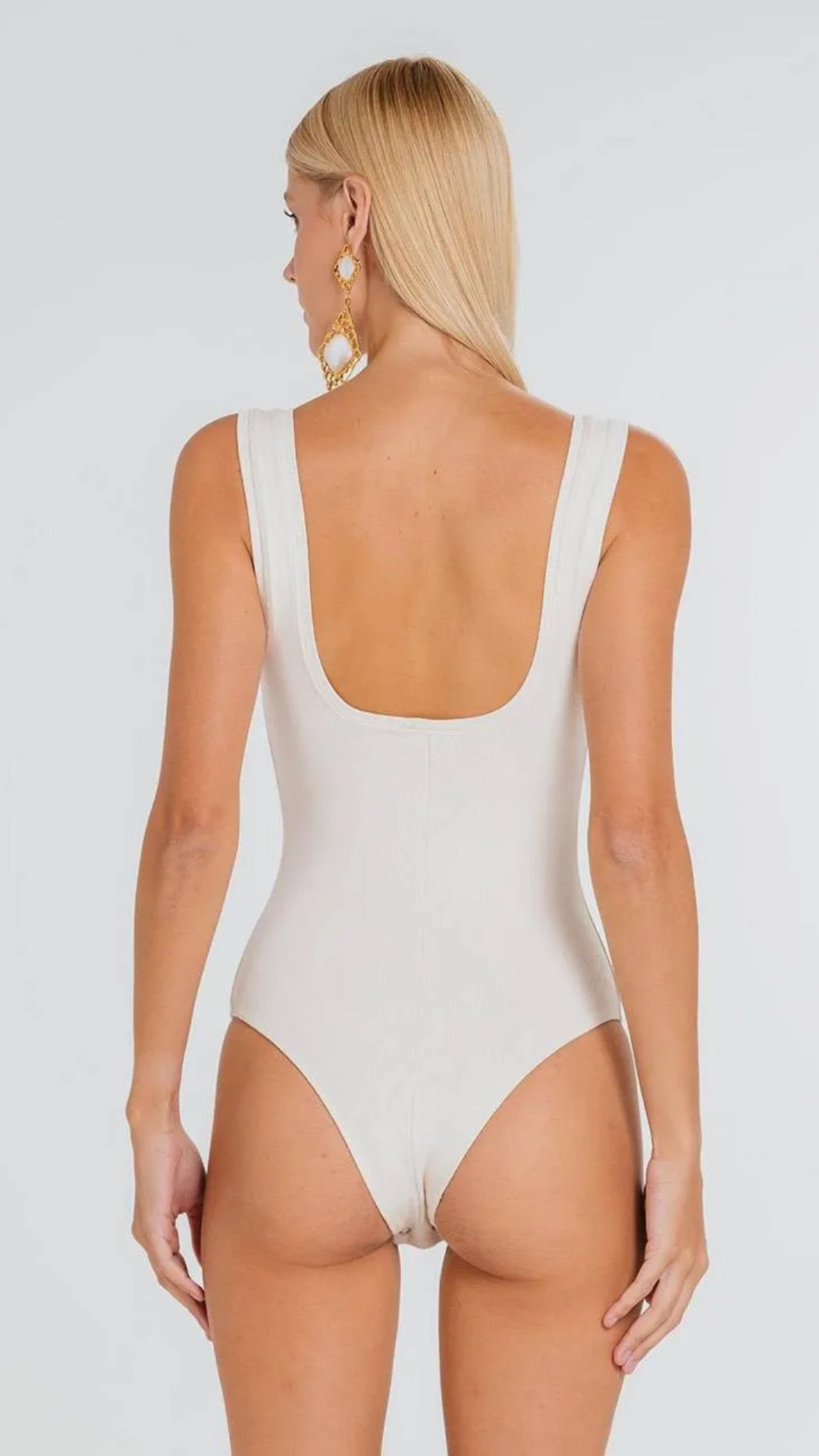 Body Adriane Marfim
