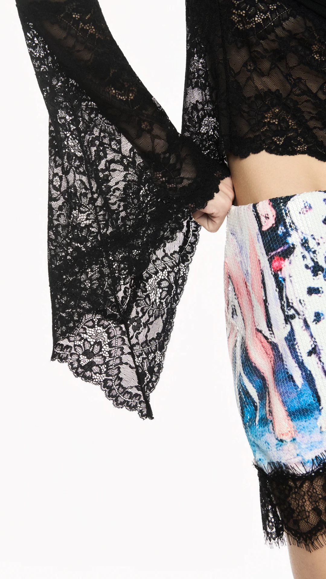 Blusa Manga Longa Tule e Renda Preta