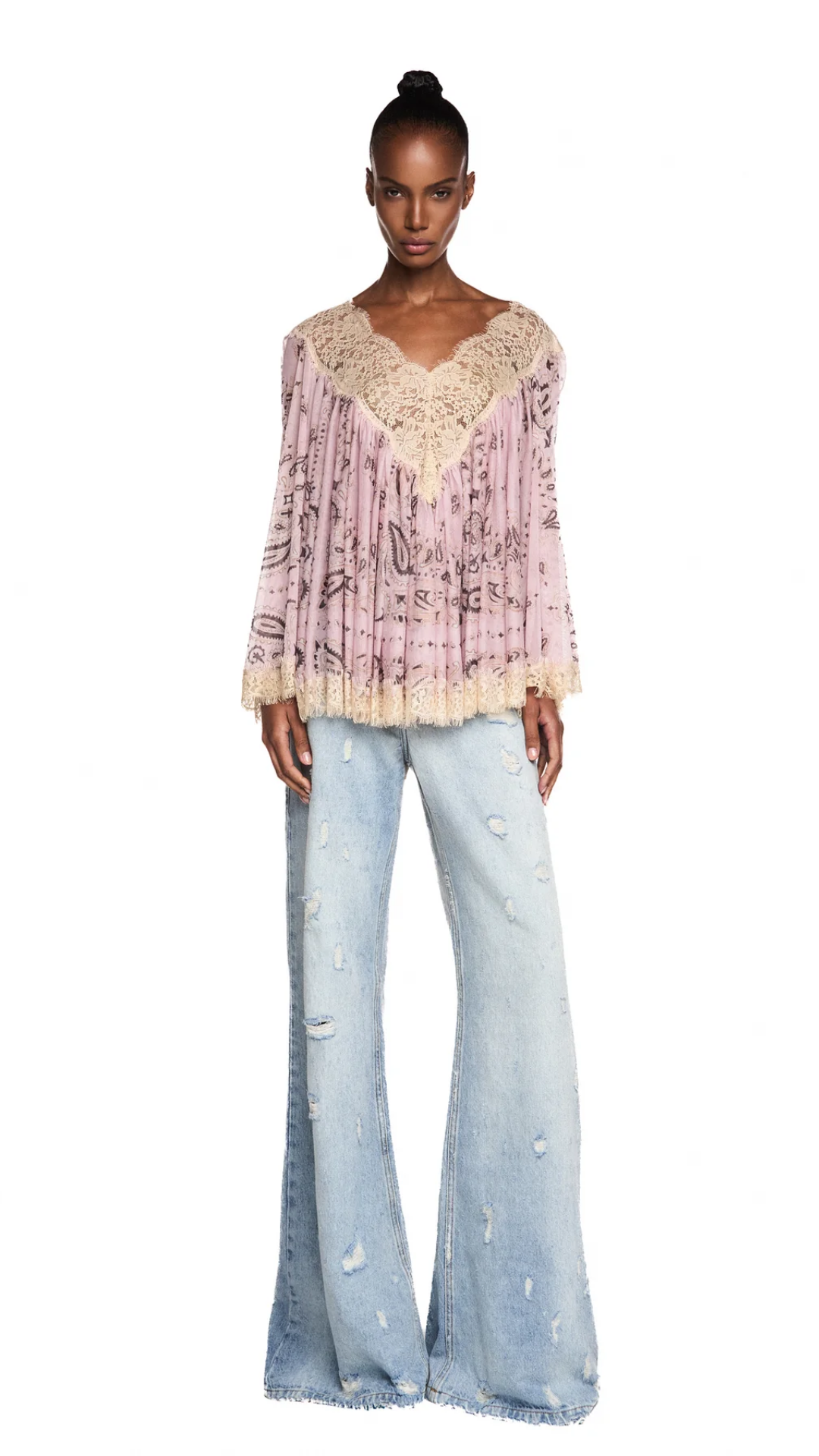 Blusa Ampla Manga Longa Renda Bege Bandana Rosa