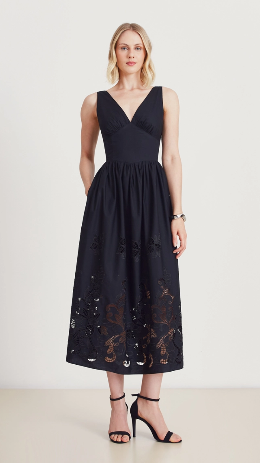 Vestido Midi Maitê Preto