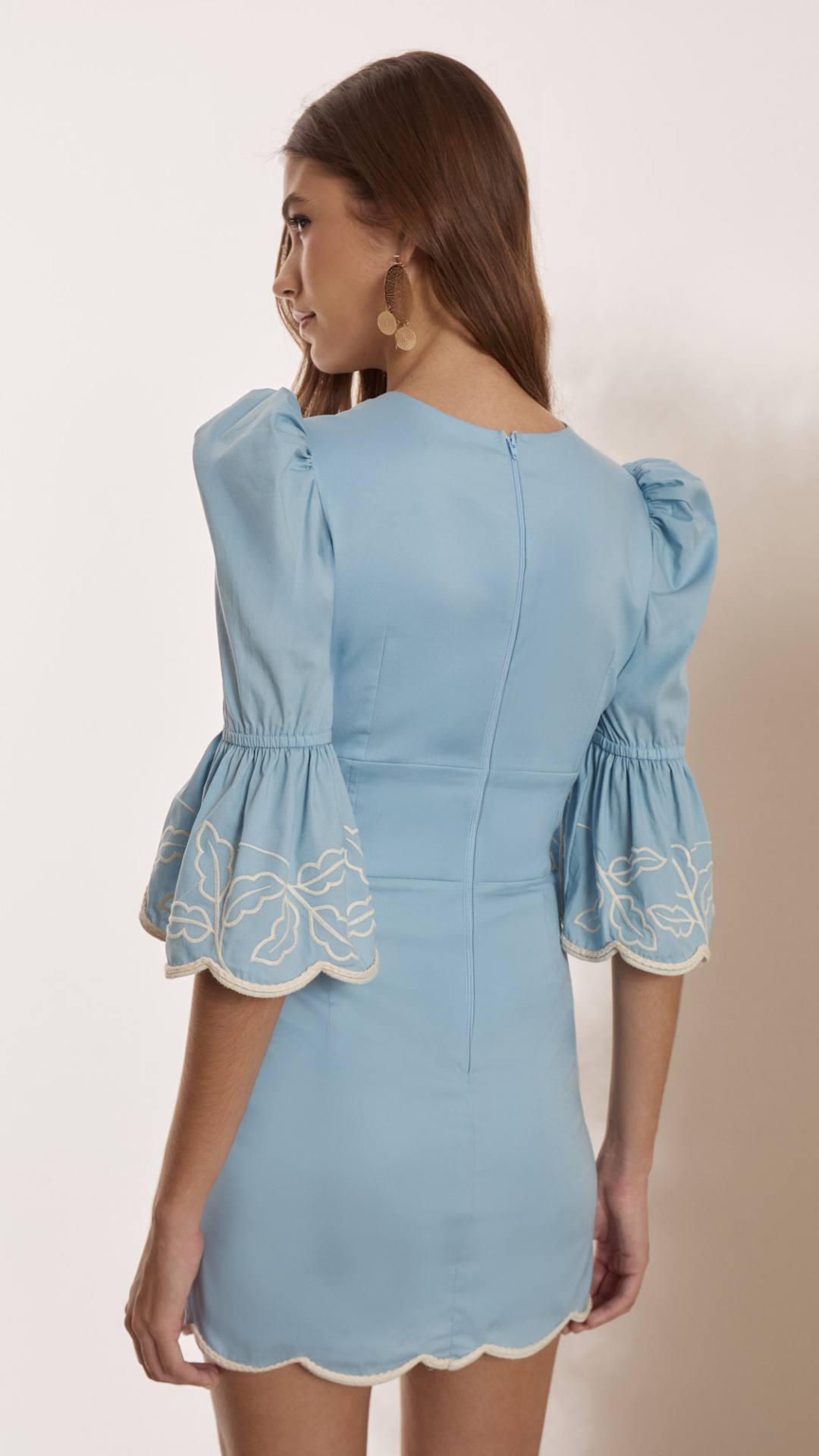 Vestido Tricoline Bordado Barra Baby Blue