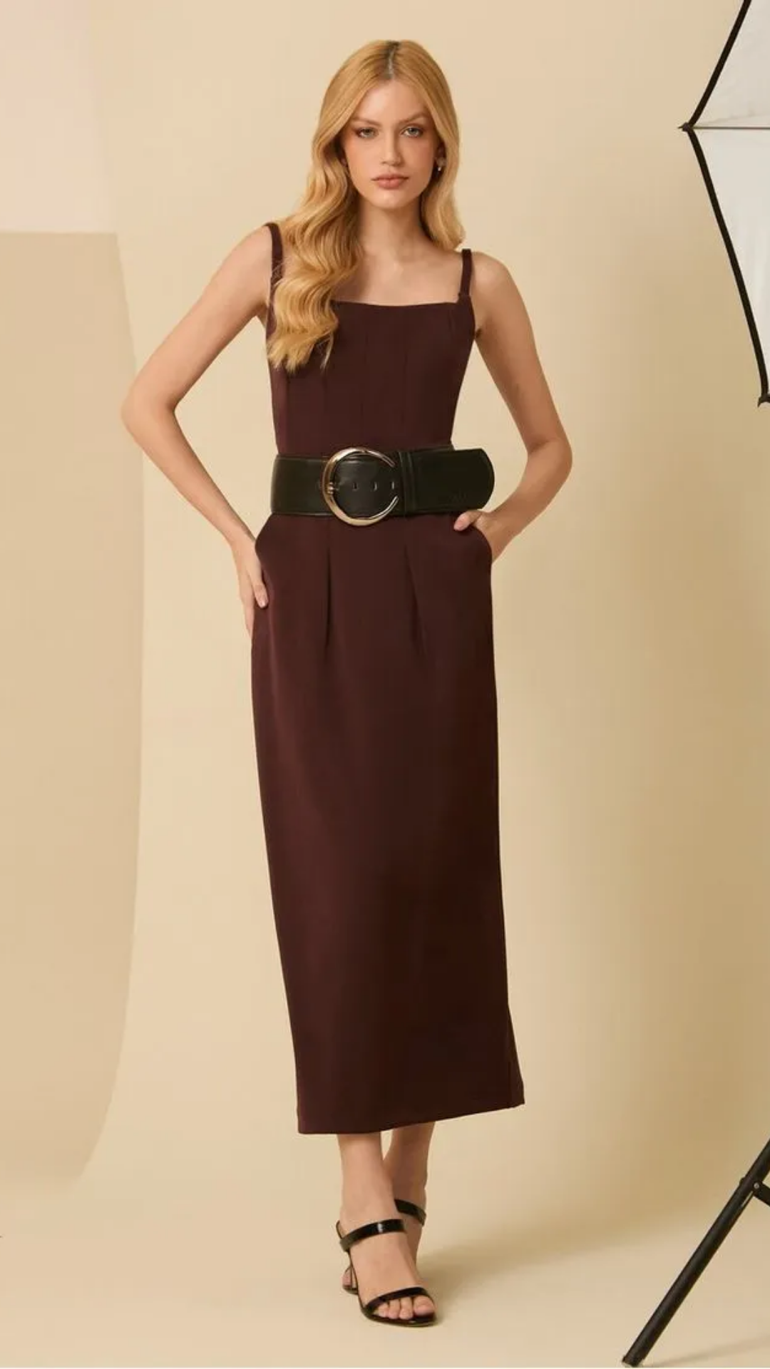 Cinto Preto com Fivela Redonda