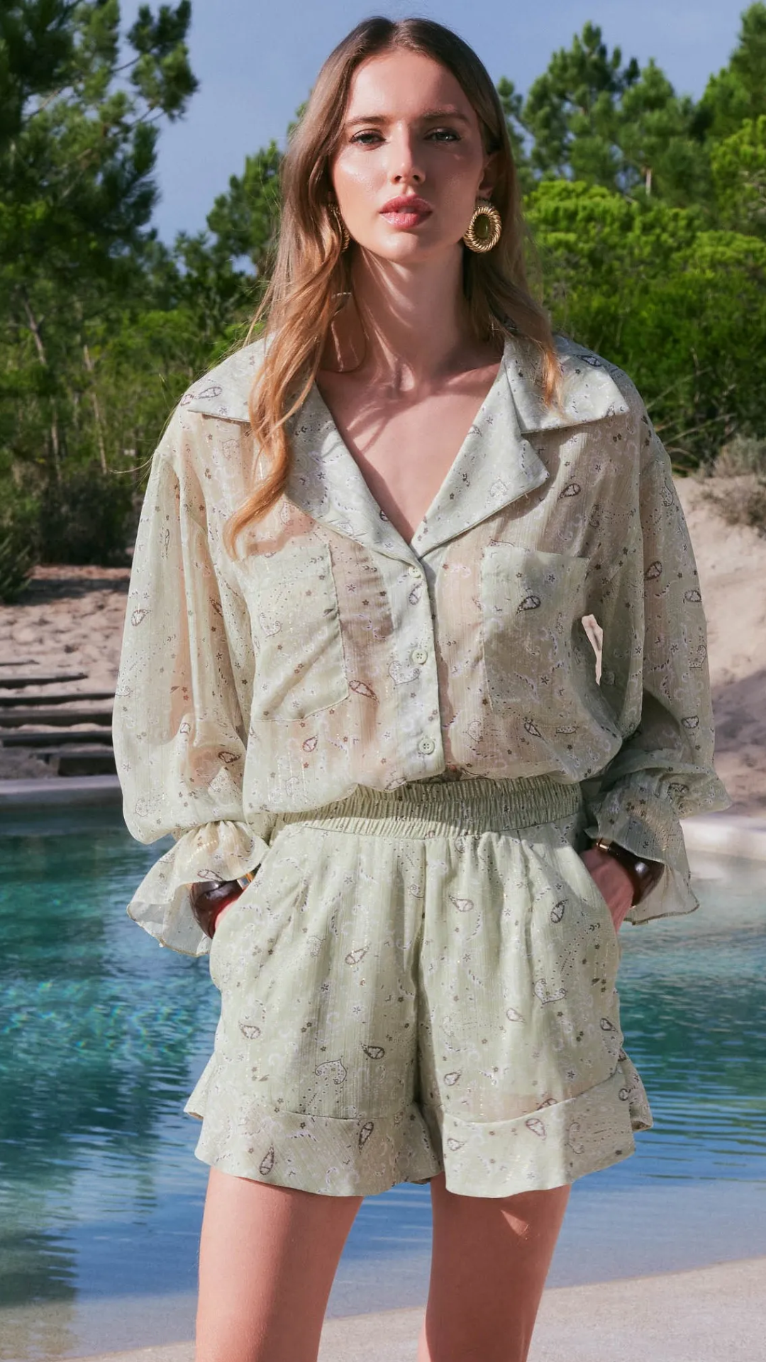 Conjunto Camisa e Short com Estampa Paisley