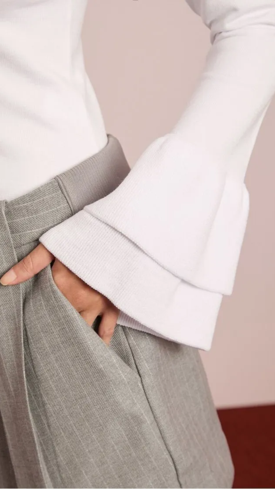 Tricot Branco com Manga Flare