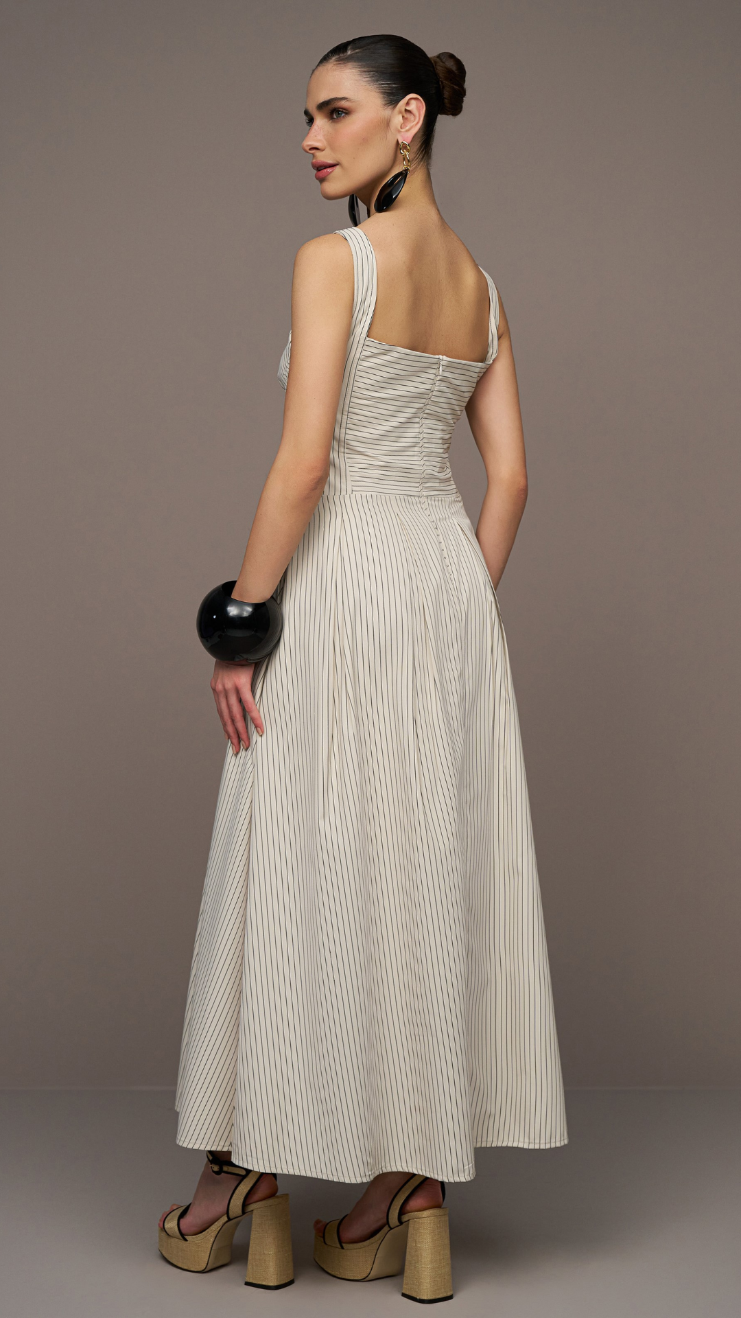 Vestido Midi Risca de Giz