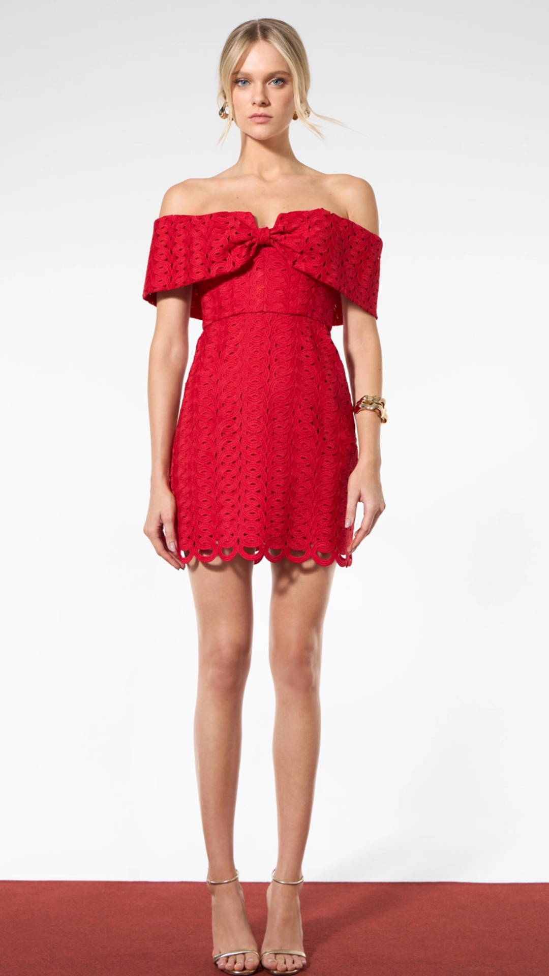 Vestido Curto Renda Elos Sparkl