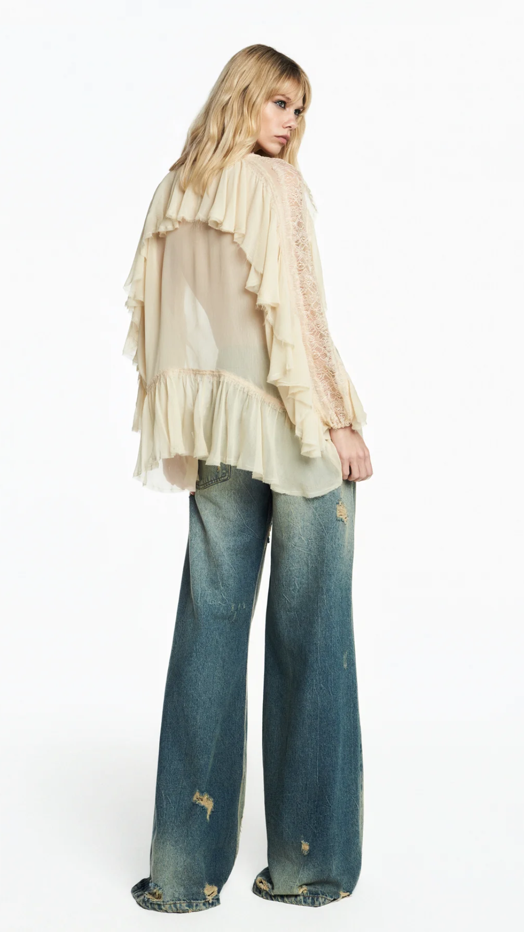 Bata Babados e Rendas Chiffon Manteiga