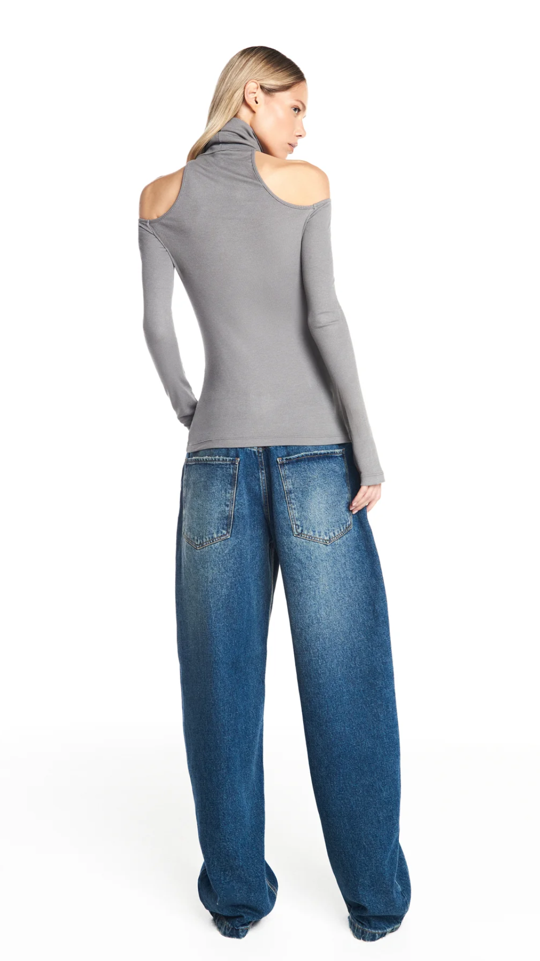 Blusa Decote Gola Falsa Cinza Escuro