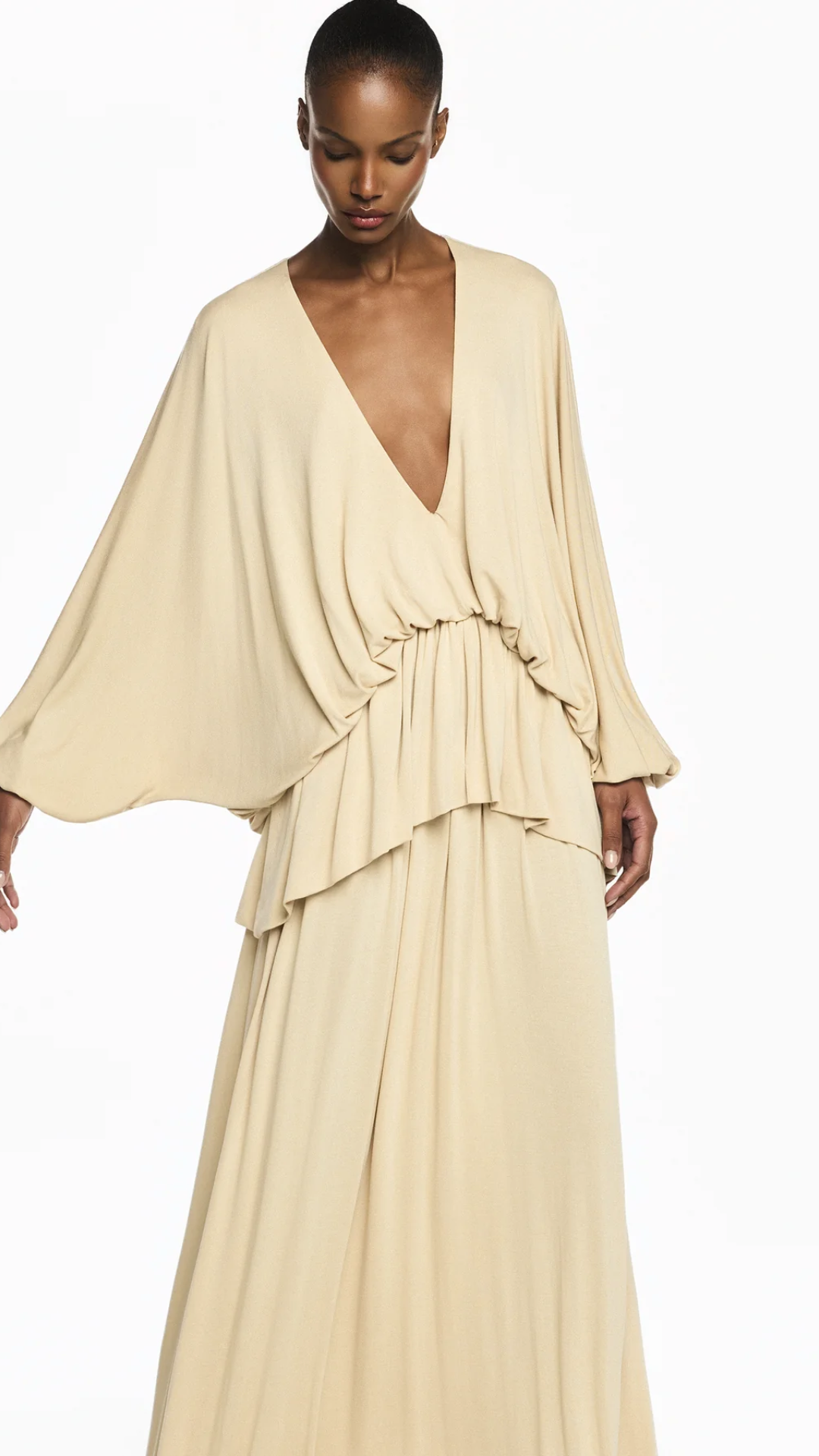 Vestido Longo Amplo Balonê Malha Bege
