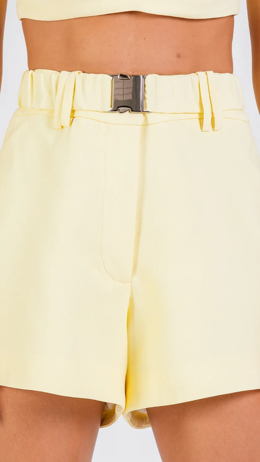 Short Samia Sunshine
