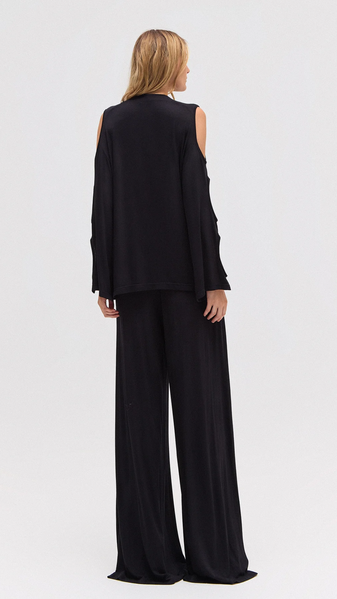 Blusa Ampla Manga Longa Preta