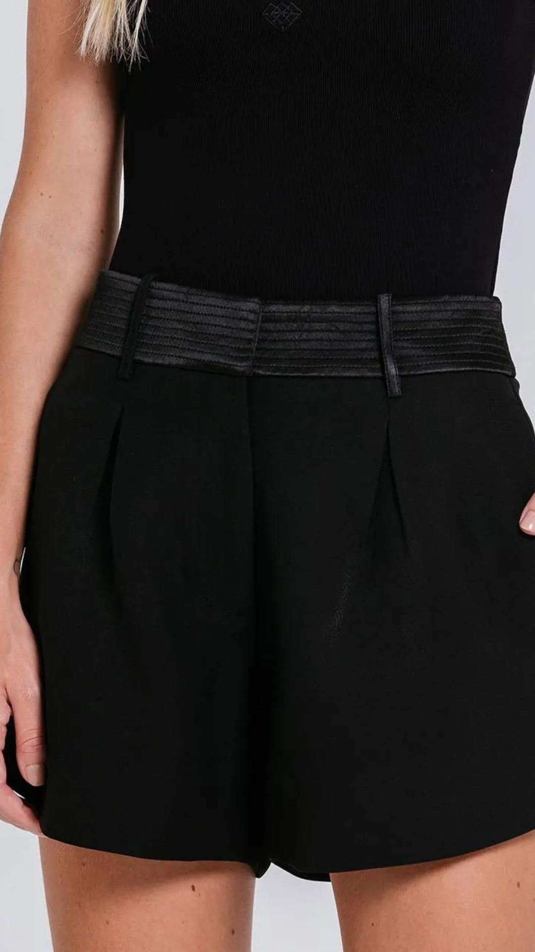 Short Íris Preto