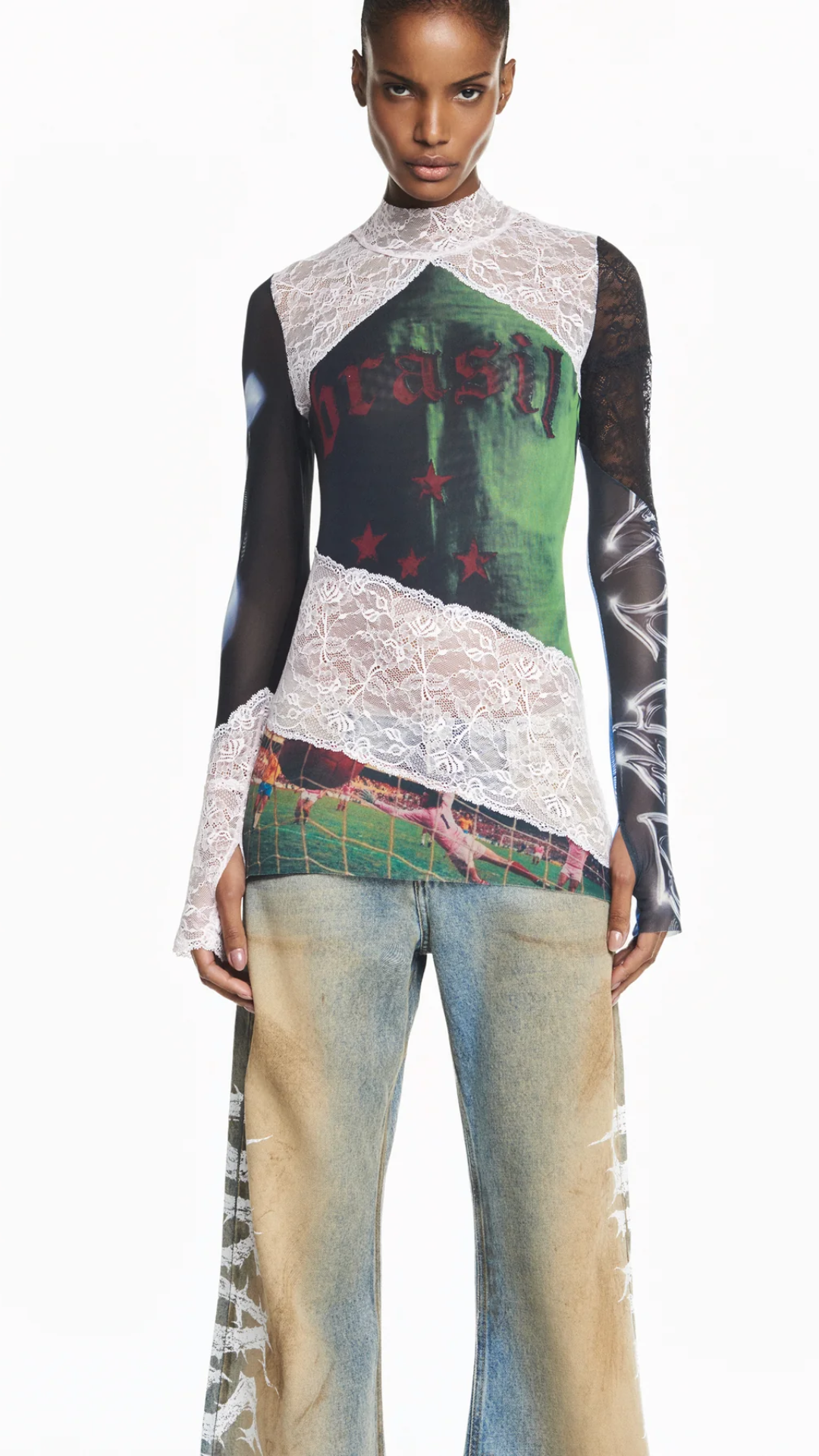 Blusa Manga Longa Gola Alta Tule e Renda Brasil