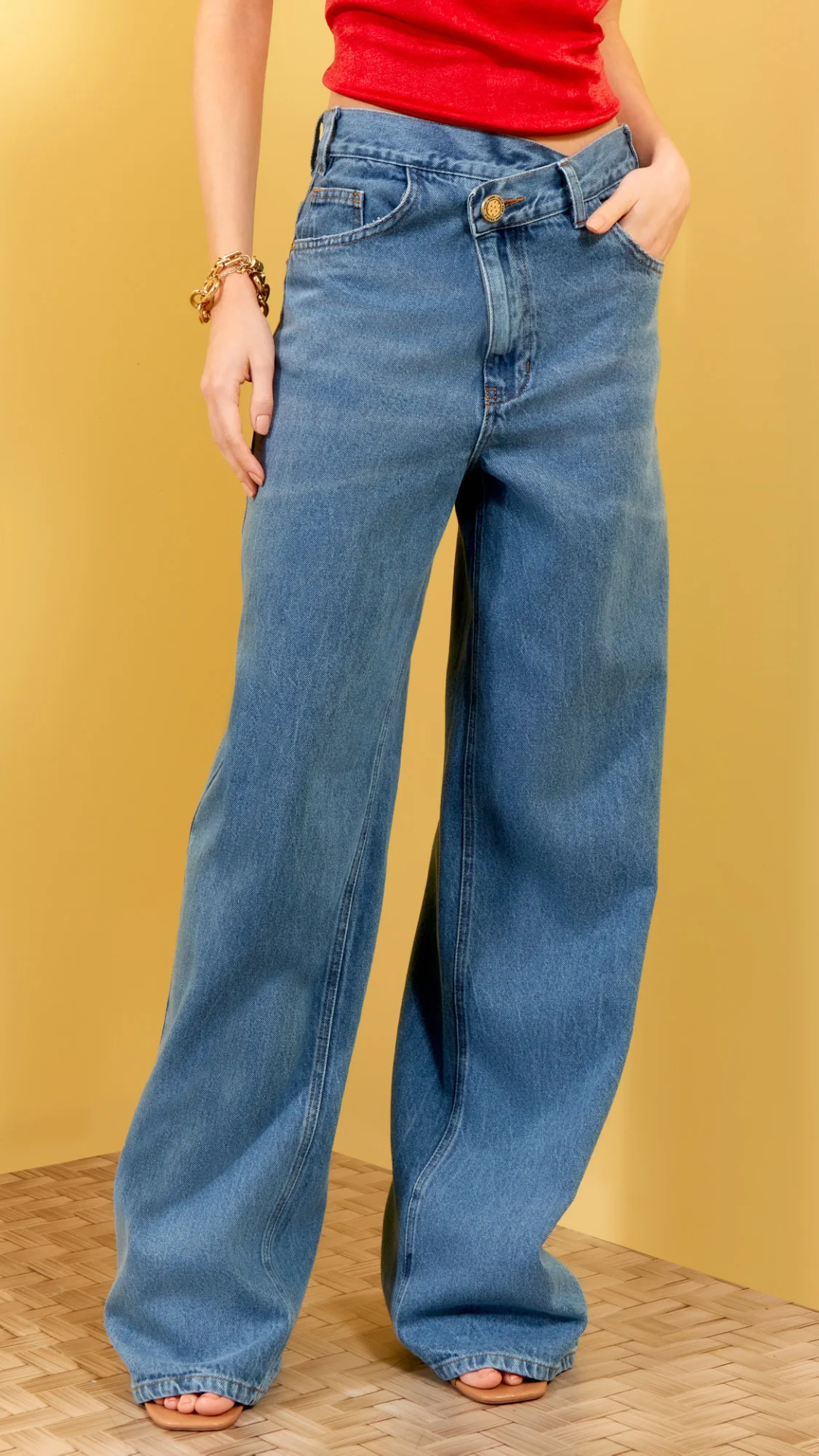Calça Jeans Assimétrico Claro