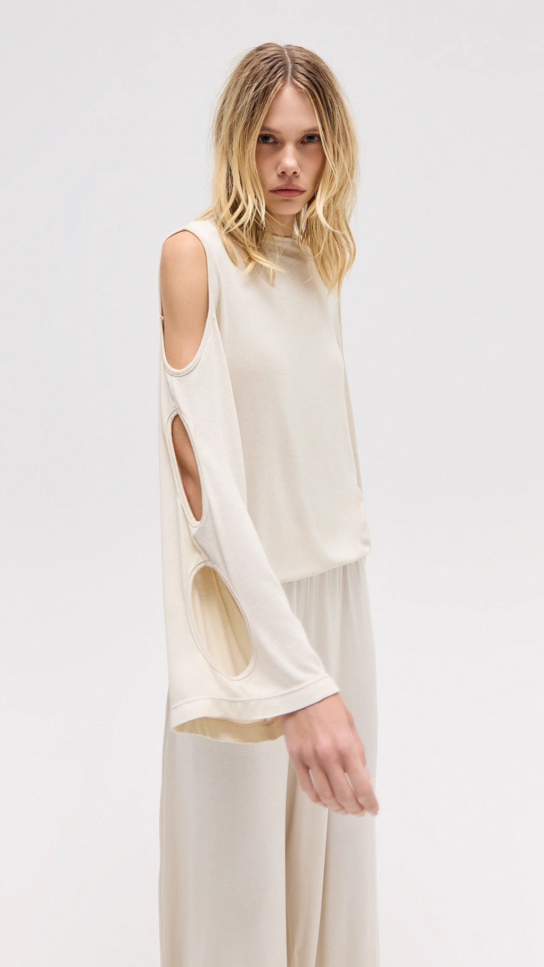 Blusa Ampla Manga Longa Bege