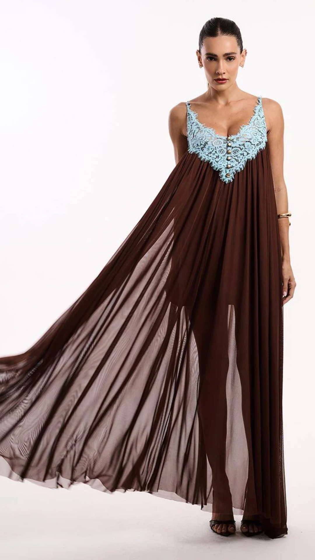 Vestido Tule Detalhe Renda Marrom