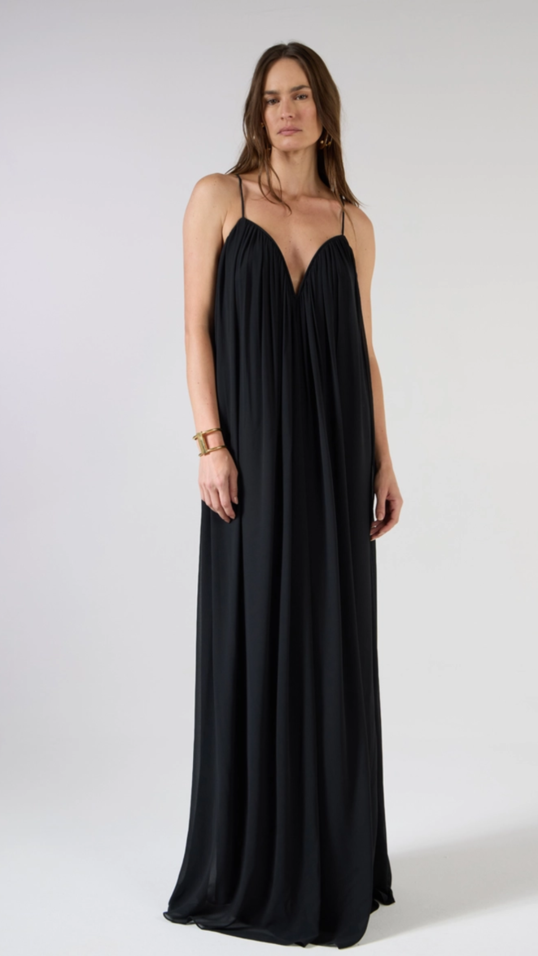 Vestido Longo Decote Coração Preto